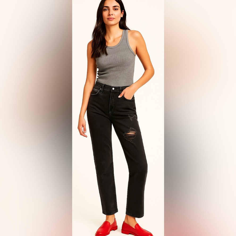 NWOT Madewell‎ Black Mid Rise Perfect Vintage Straight Jeans Distressed Holes